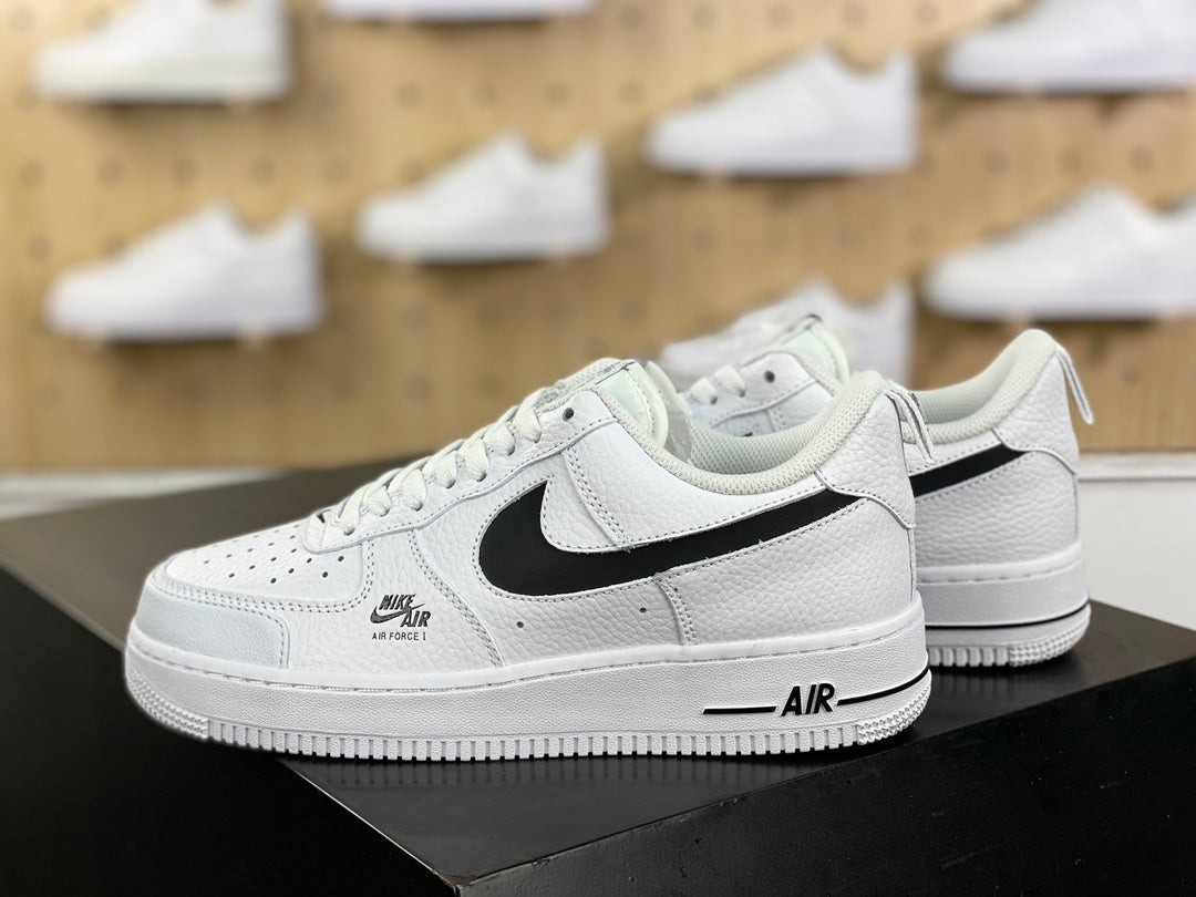 White and black low-top sneakers product detail