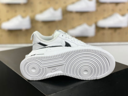White and black low-top sneakers product detail